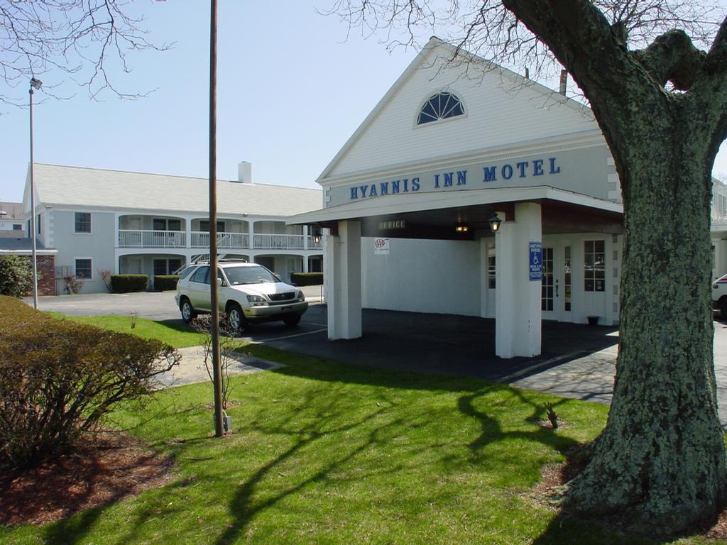 Hyannis Inn Motel Hyannis MA 02601 5087750255 Hotels & Motels